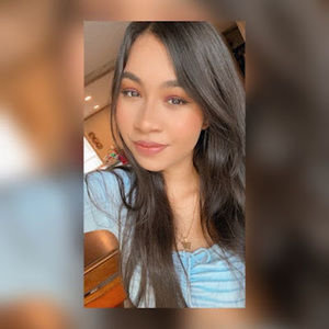 Meet your Posher, Yenifer